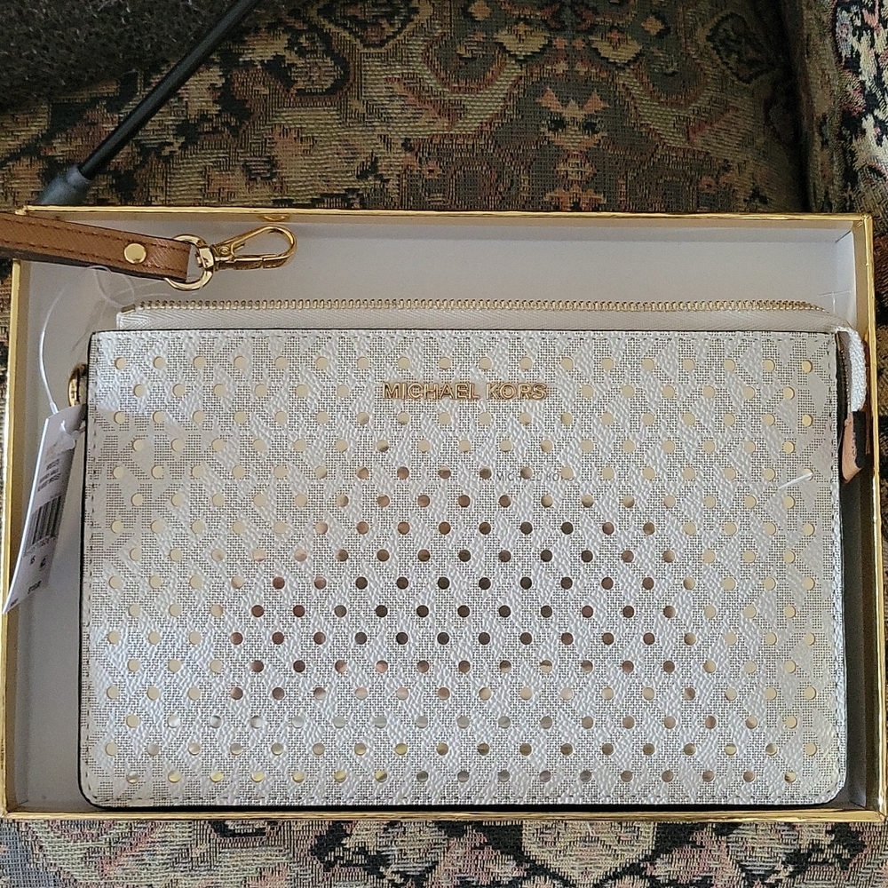 Brand new Michael Kors wrislet